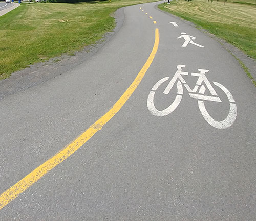 asphalte piste cyclable Hochelaga