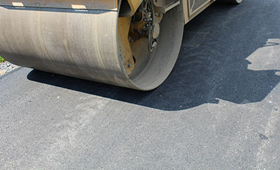 Pavage et construction de rue Brossard