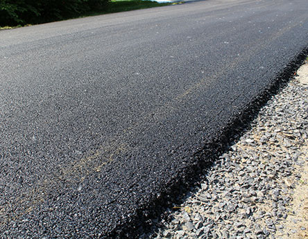 Pavage et construction de rue Delson