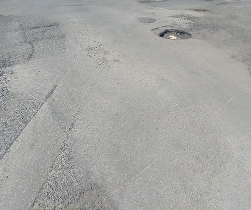 Réparation nids de poule et fissures Saint-Hyacinthe